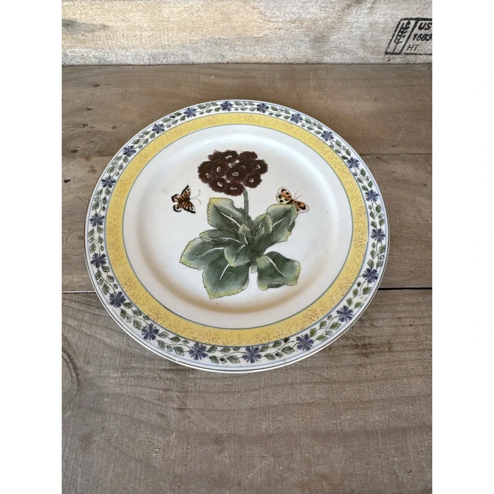 Oriental Accent Decorative Plate 10‎ 3/4